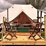 French Fields Luxury Glamping Original Mongolian Yurt Le-Vieux-Cerier