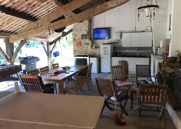 Luxury tent French Fields Luxury Glamping Original Mongolian Yurt Le-Vieux-Cerier