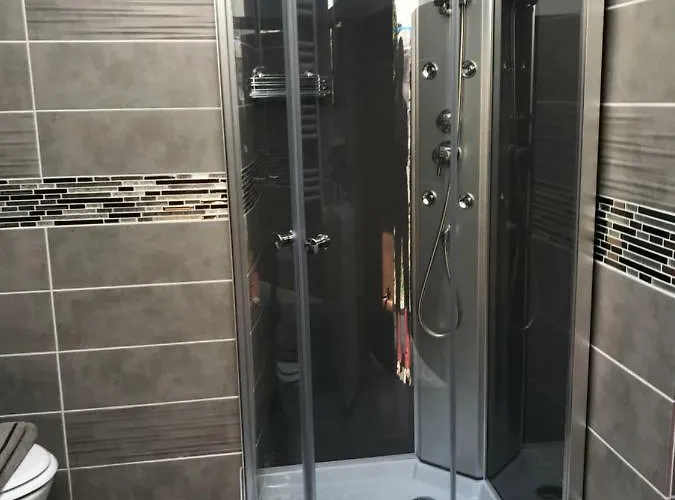 French Fields Luxury Glamping Original Mongolian Yurt * Le-Vieux-Cerier